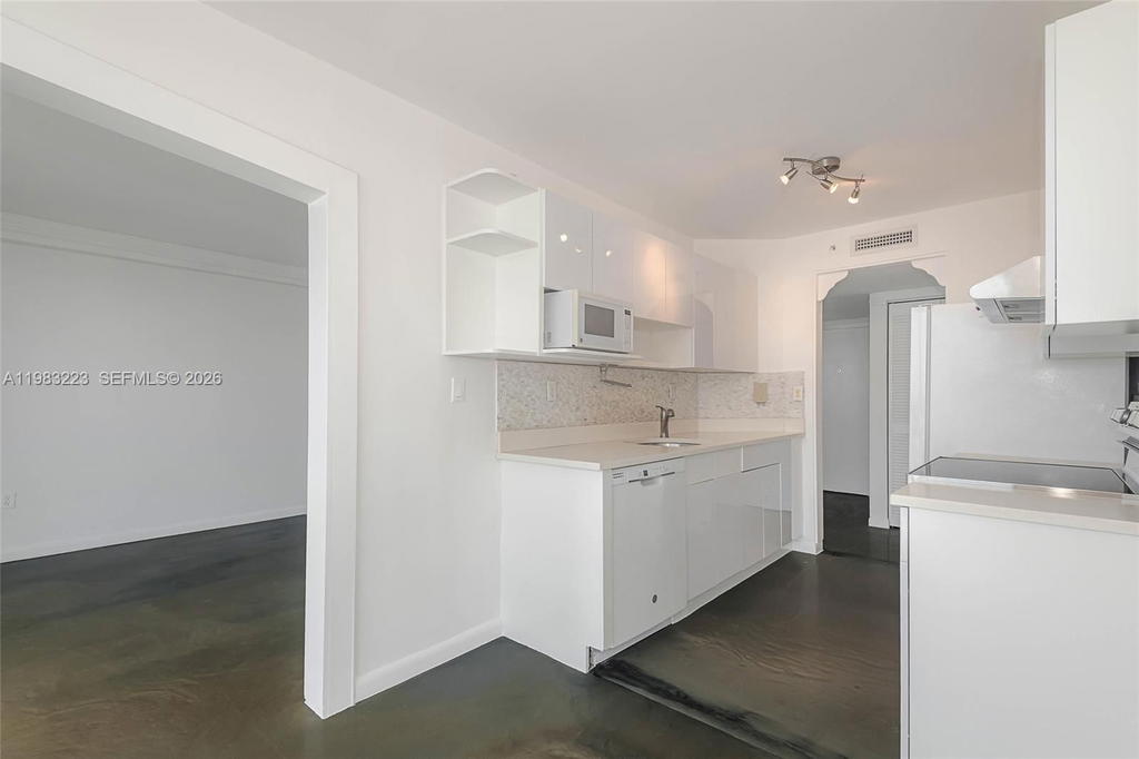 Real estate property located at 1688 West Ave PH-07, Miami-dade, West Bay Plaza Condo, Miami Beach, FL
