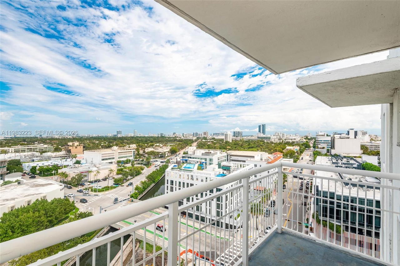 Real estate property located at 1688 West Ave PH-07, Miami-dade, West Bay Plaza Condo, Miami Beach, FL