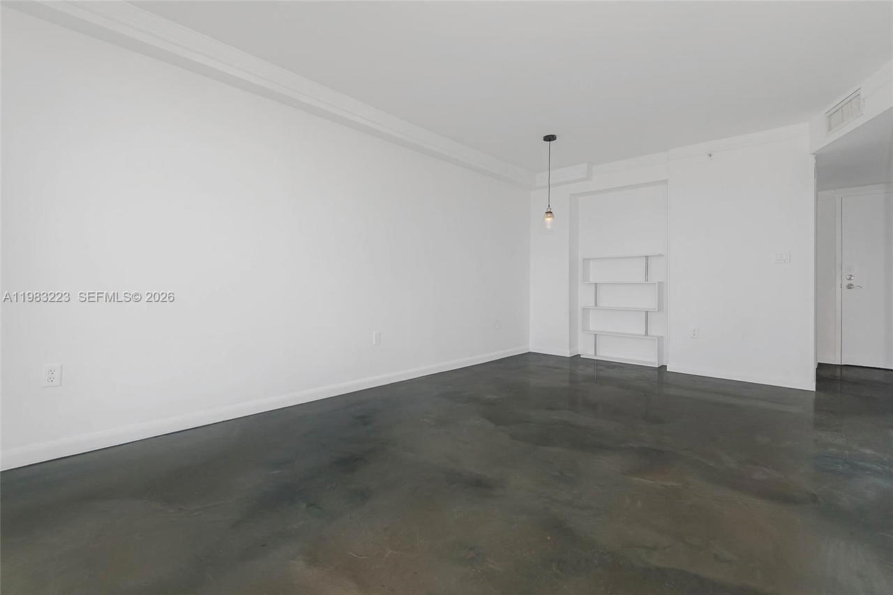 Real estate property located at 1688 West Ave PH-07, Miami-dade, West Bay Plaza Condo, Miami Beach, FL