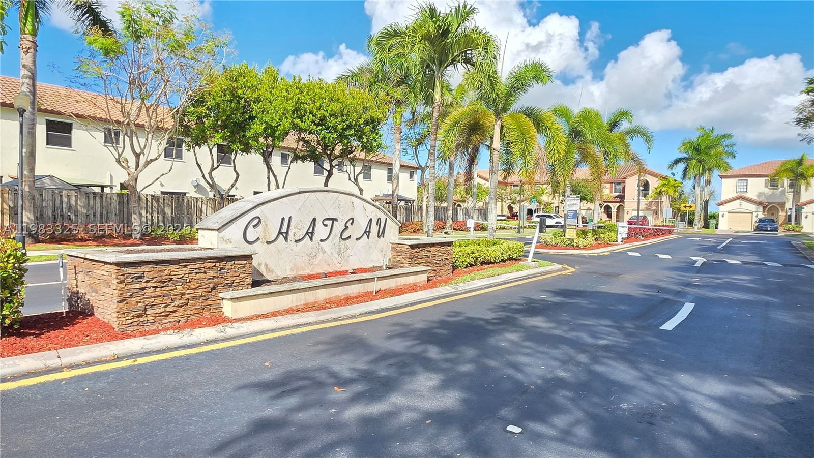 Real estate property located at 3777 1st St, Miami-dade, Baywinds Of Galapagos Fir, Homestead, FL