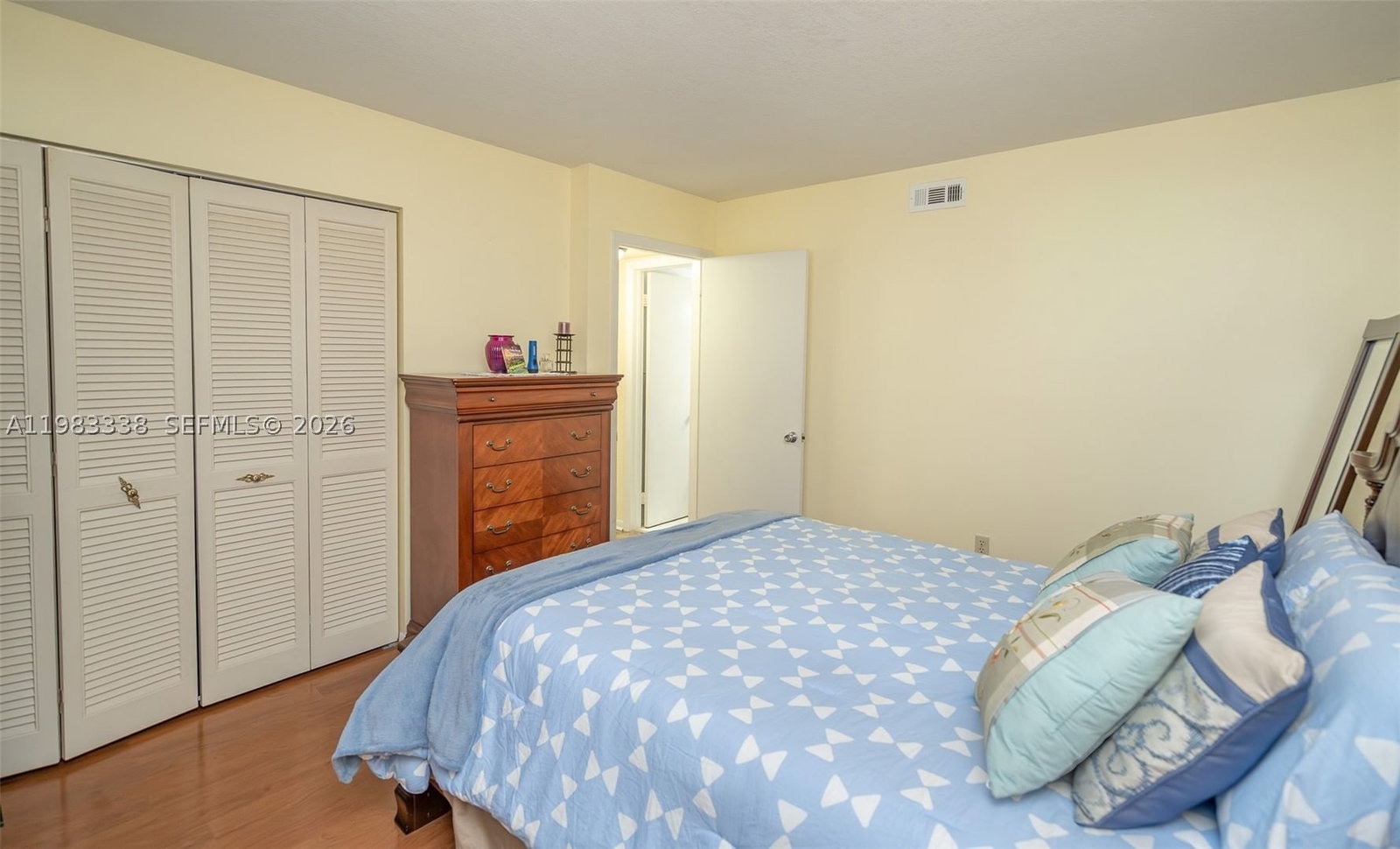 Real estate property located at 1000 Colony Point Cir #203, Broward, Colony Point 2 Condo, Pembroke Pines, FL