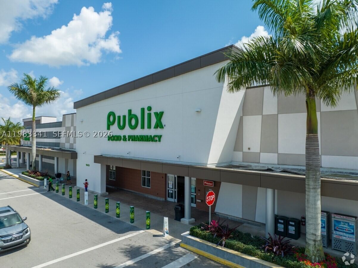 Real estate property located at 1000 Saint Charles Pl #519, Broward, Park Place Condominium No, Pembroke Pines, FL