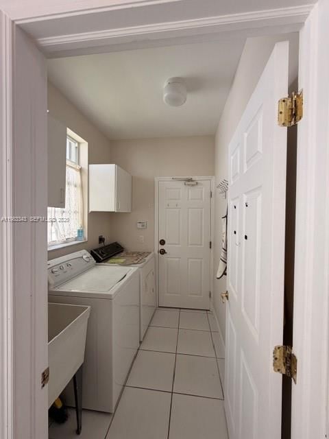 Real estate property located at 4432 93rd Doral Ct, Miami-dade, Doral Estates Villas, Doral, FL