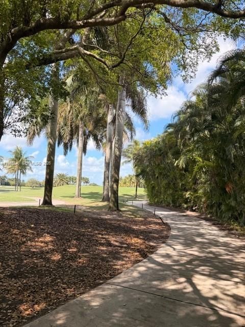 Real estate property located at 4432 93rd Doral Ct, Miami-dade, Doral Estates Villas, Doral, FL