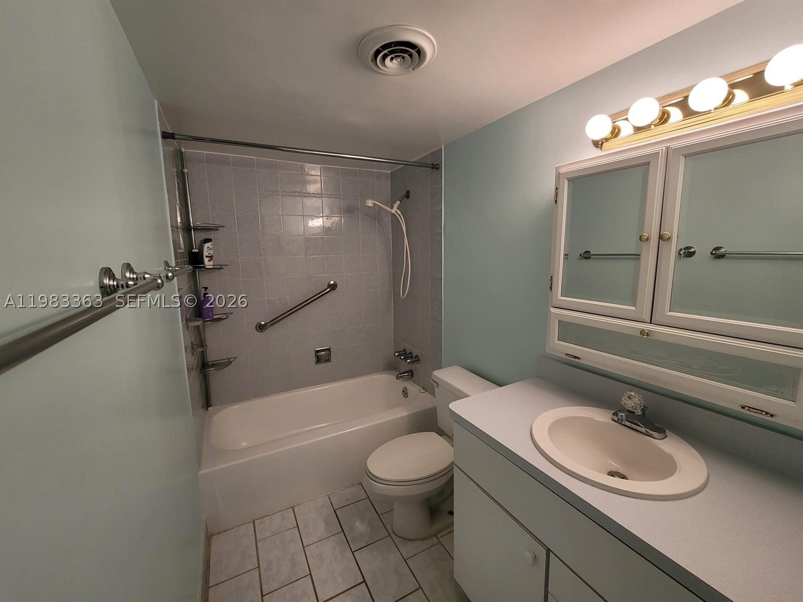 Real estate property located at 401 Golden Isles Dr #1114, Broward, Ocean View Towers Condo, Hallandale Beach, FL