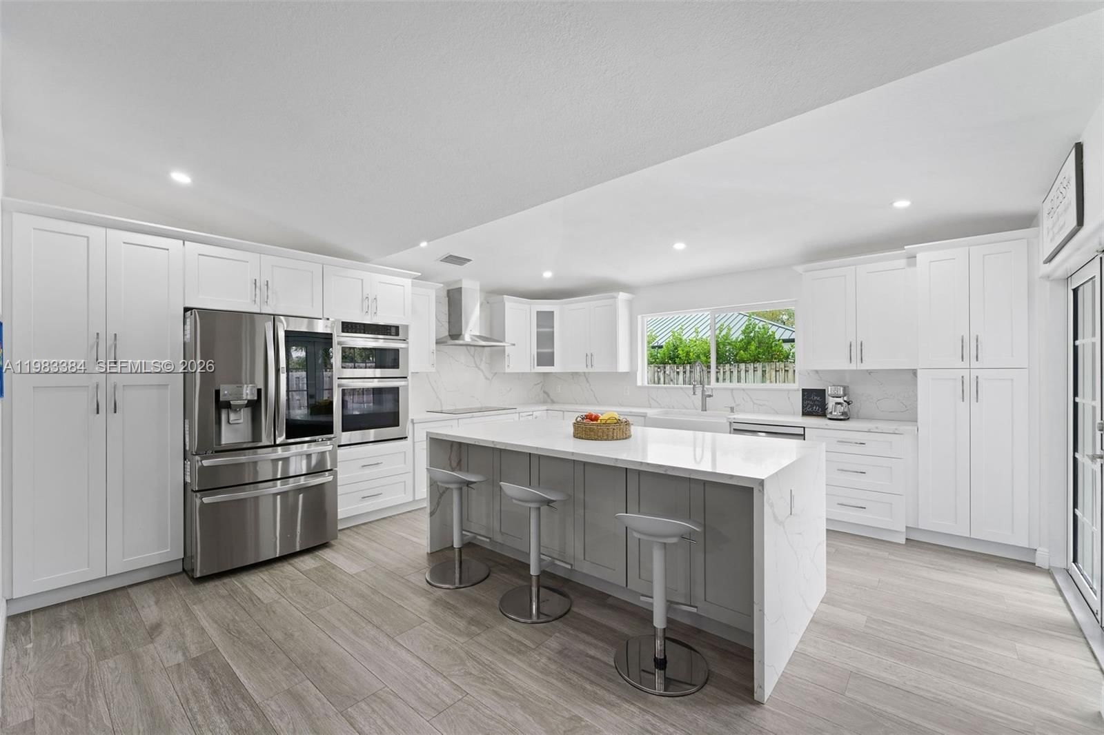 Real estate property located at 7827 166th Ter, Miami-dade, Primavera, Miami Lakes, FL