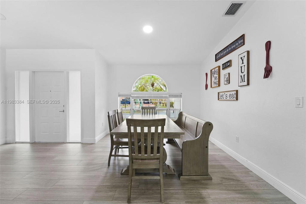 Real estate property located at 7827 166th Ter, Miami-dade, Primavera, Miami Lakes, FL