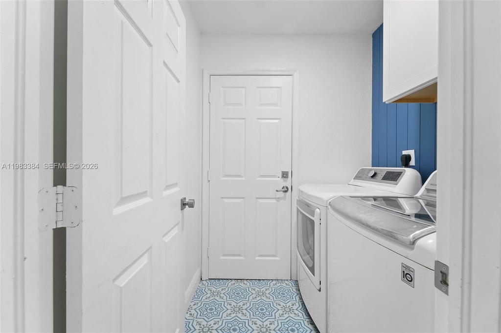 Real estate property located at 7827 166th Ter, Miami-dade, Primavera, Miami Lakes, FL