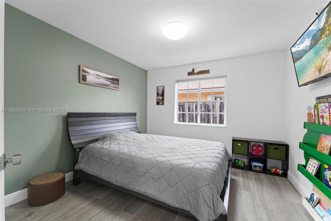 Real estate property located at 7827 166th Ter, Miami-dade, Primavera, Miami Lakes, FL