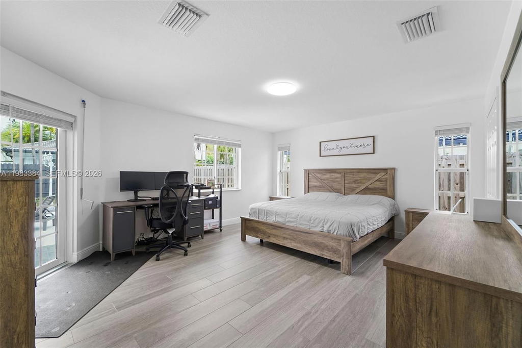 Real estate property located at 7827 166th Ter, Miami-dade, Primavera, Miami Lakes, FL