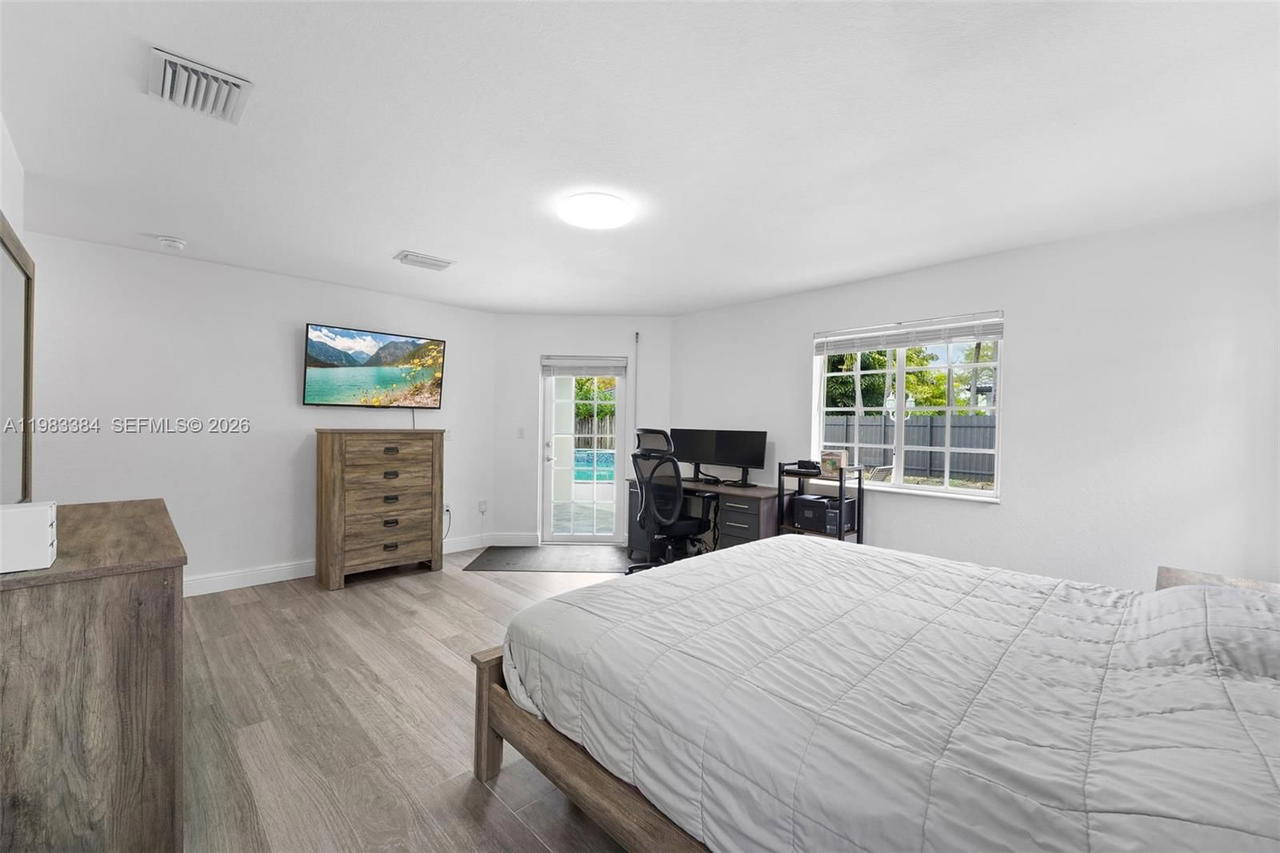 Real estate property located at 7827 166th Ter, Miami-dade, Primavera, Miami Lakes, FL