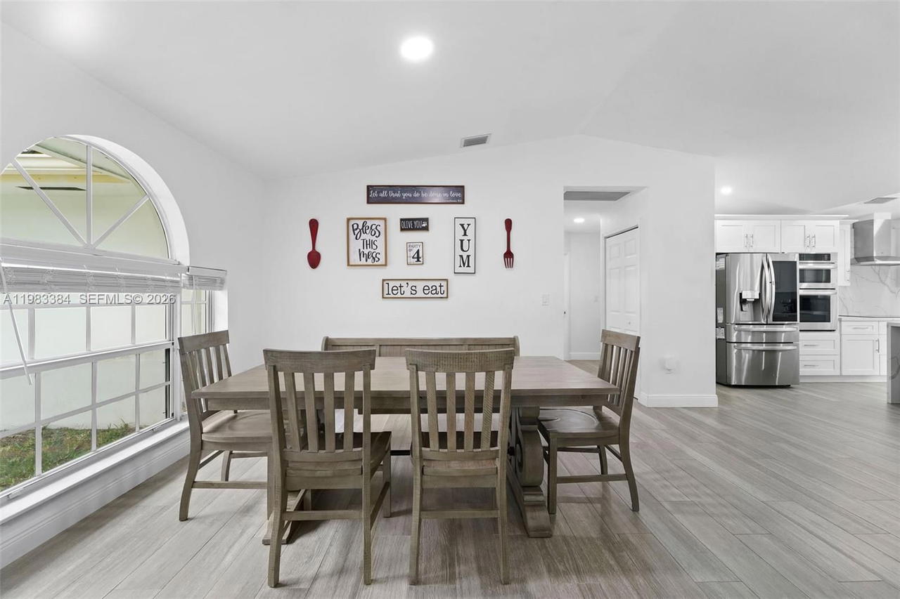 Real estate property located at 7827 166th Ter, Miami-dade, Primavera, Miami Lakes, FL