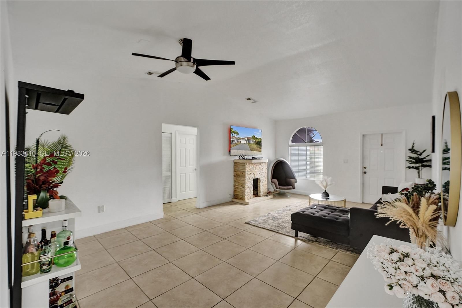 Real estate property located at 9141 162nd Ct, Miami-dade, Monaco Estates At Kendall, Miami, FL