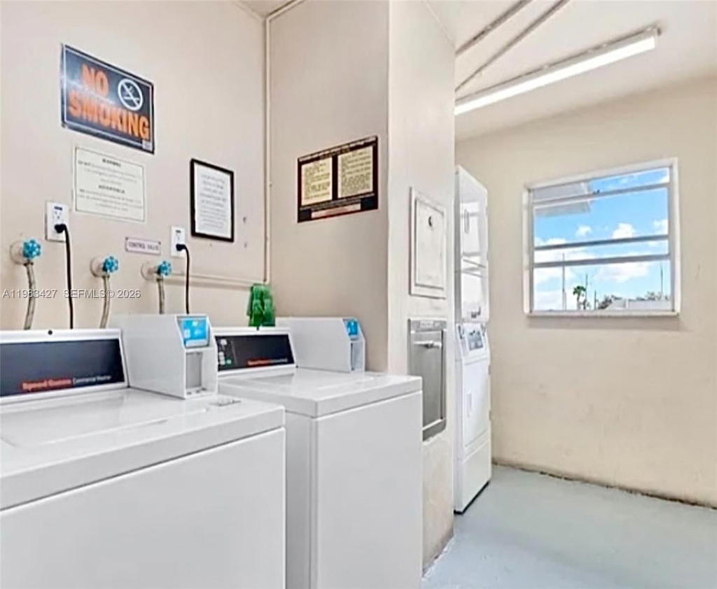 Real estate property located at 6701 169th St B303, Miami-dade, Ludlum Lake Condo Bldg C, Hialeah, FL