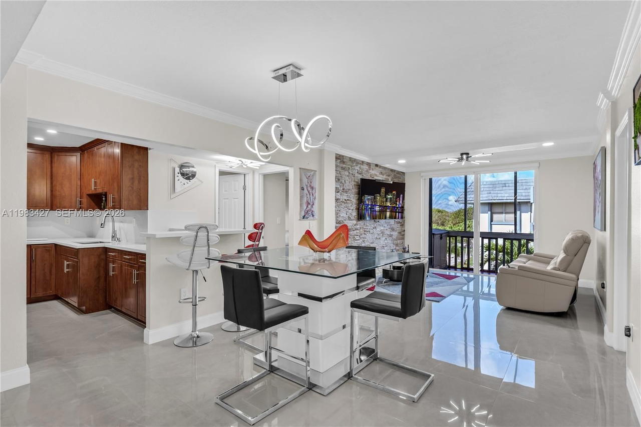 Real estate property located at 6701 169th St B303, Miami-dade, Ludlum Lake Condo Bldg C, Hialeah, FL
