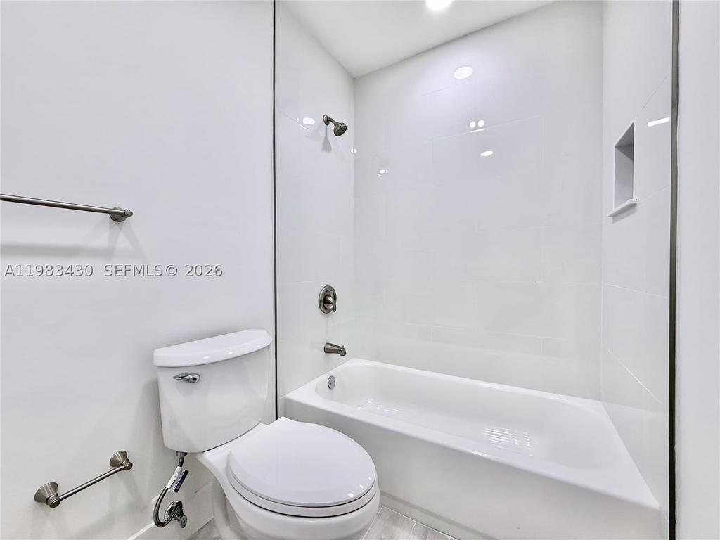 Real estate property located at 404 Sandtree Dr, Palm Beach, Sandtree, Palm Beach Gardens, FL