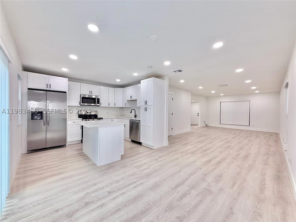 Real estate property located at 404 Sandtree Dr, Palm Beach, Sandtree, Palm Beach Gardens, FL