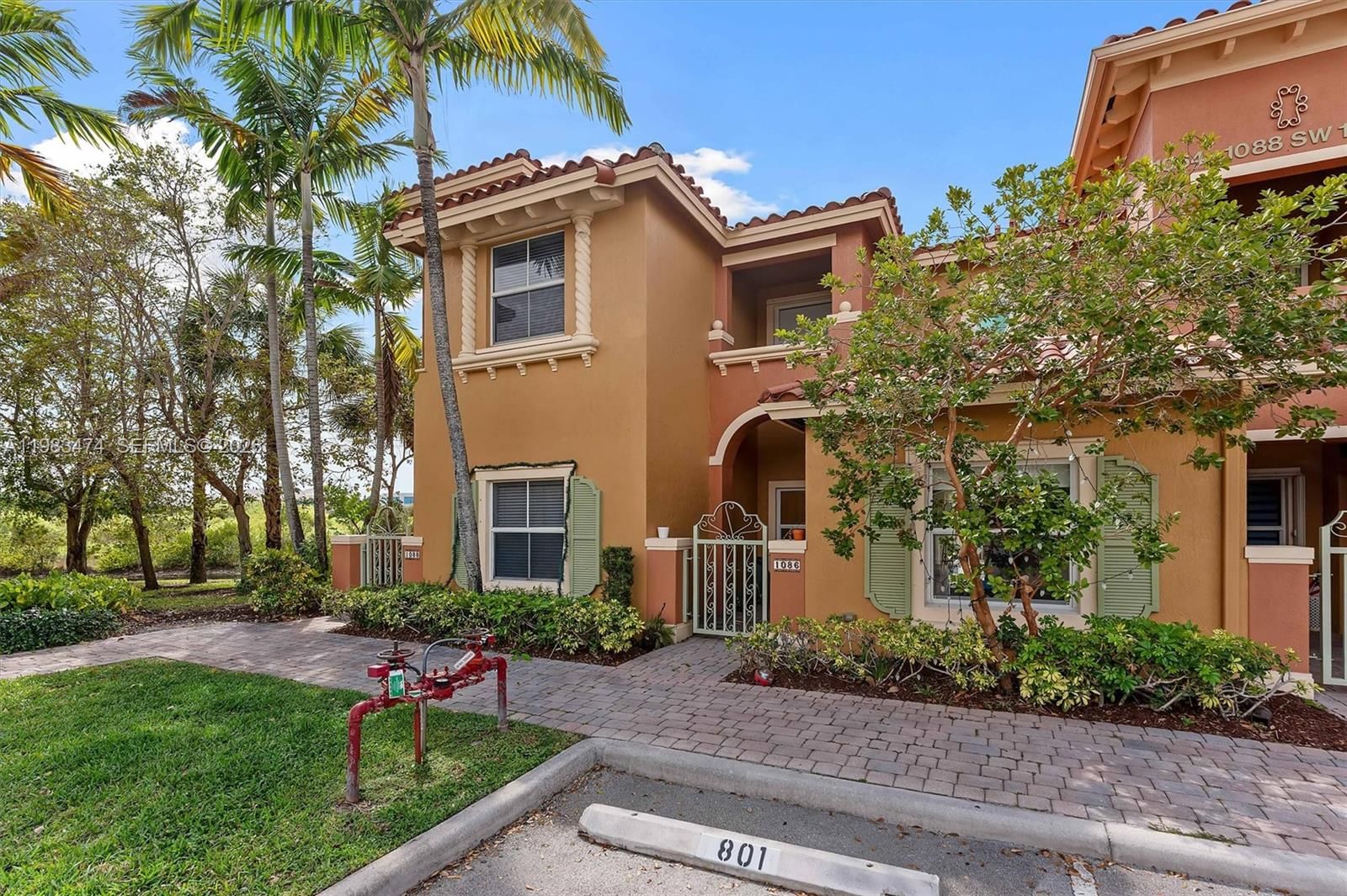 Real estate property located at 1086 144th Ave #802, Broward, Pembroke Cay Condo, Pembroke Pines, FL