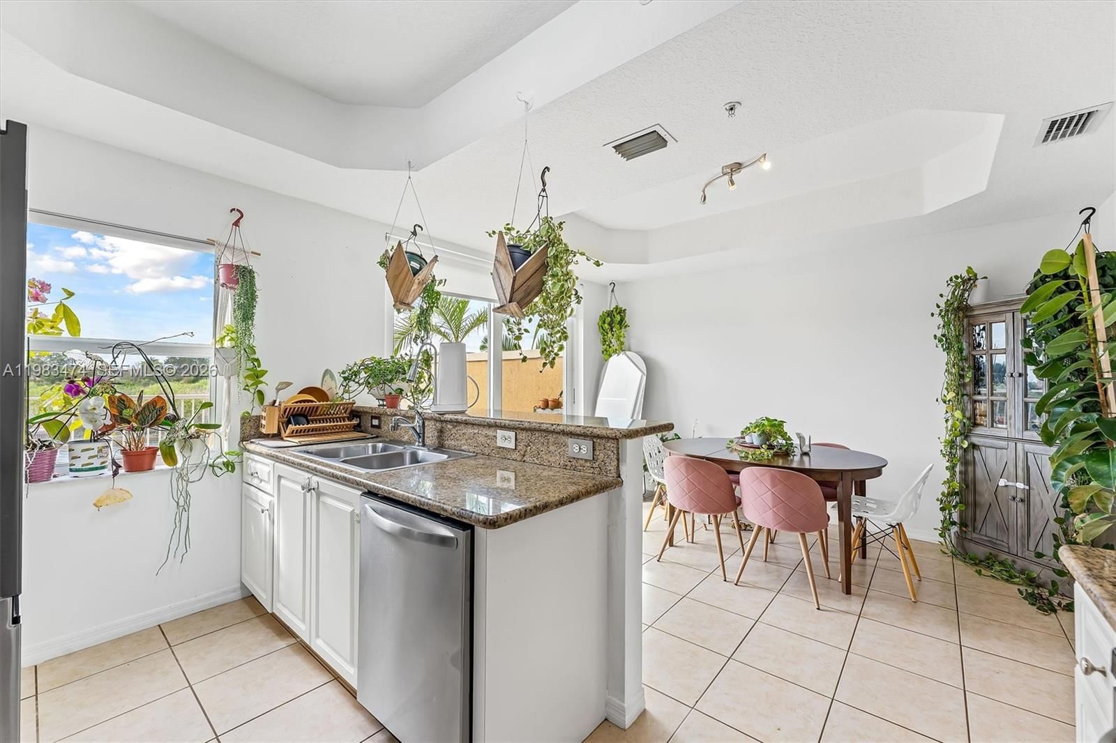 Real estate property located at 1086 144th Ave #802, Broward, Pembroke Cay Condo, Pembroke Pines, FL