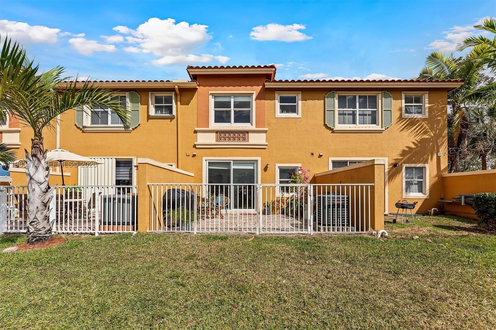 Real estate property located at 1086 144th Ave #802, Broward, Pembroke Cay Condo, Pembroke Pines, FL