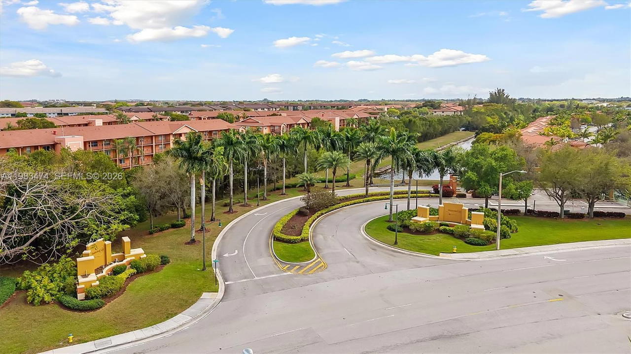 Real estate property located at 1086 144th Ave #802, Broward, Pembroke Cay Condo, Pembroke Pines, FL