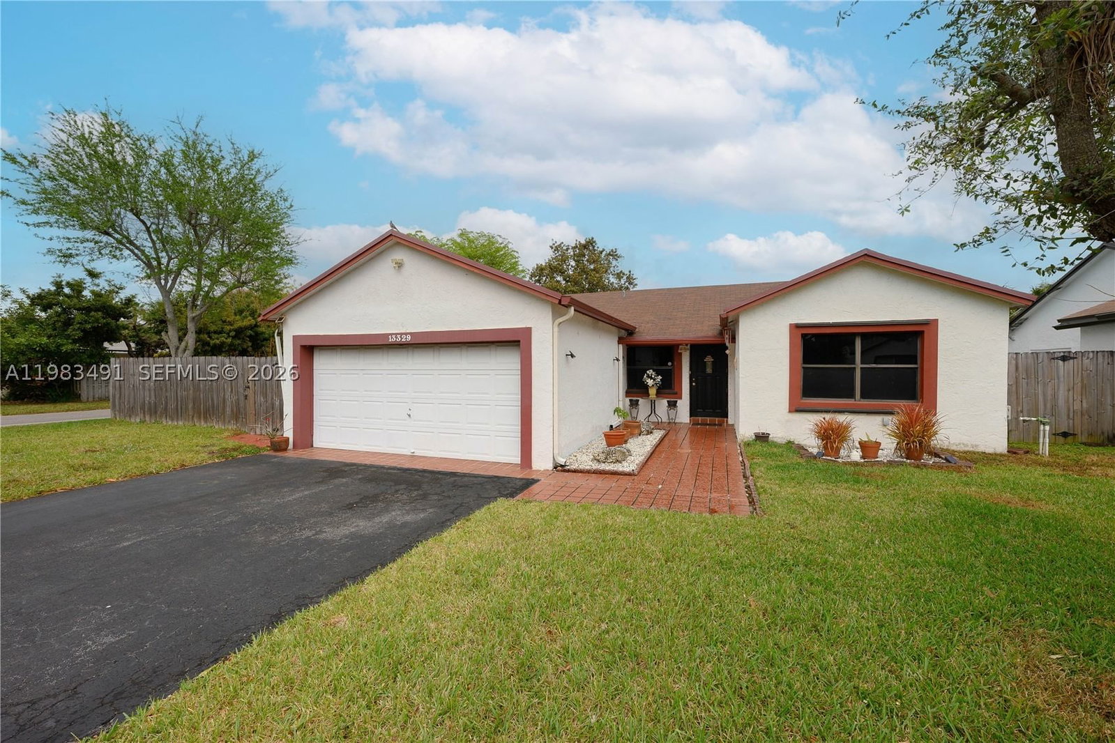 Real estate property located at 13329 113th Pl, Miami-dade, Edgewater Park, Miami, FL