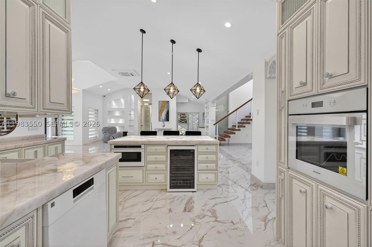 Real estate property located at 941 119th St, Miami-dade, Griffings Biscayne Pk Est, Biscayne Park, FL