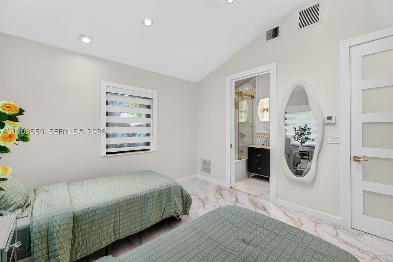 Real estate property located at 941 119th St, Miami-dade, Griffings Biscayne Pk Est, Biscayne Park, FL