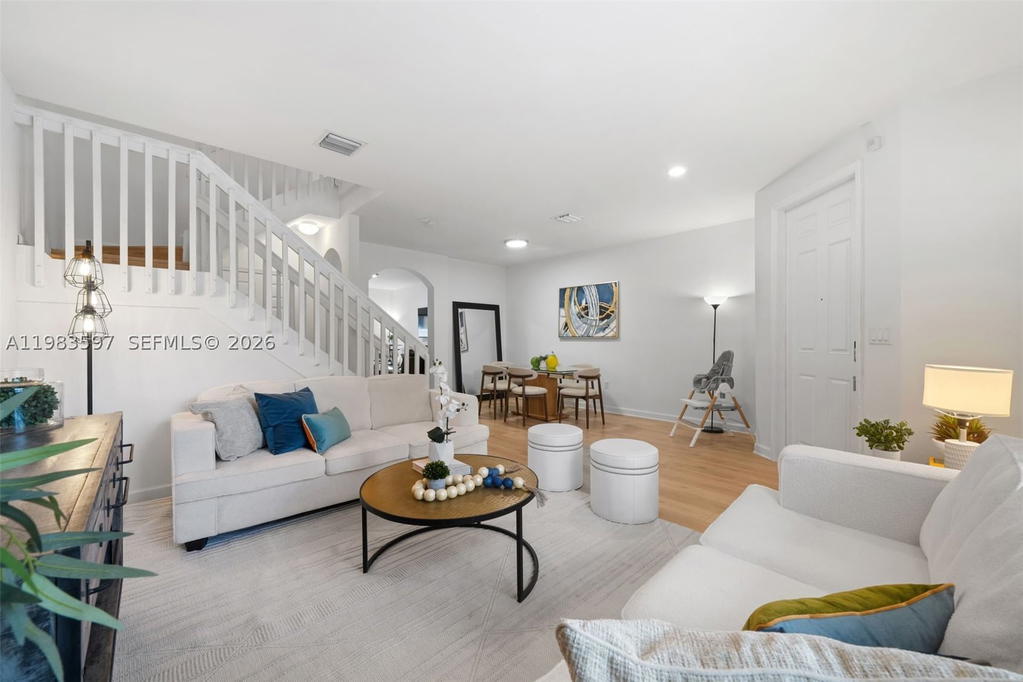 Real estate property located at 9380 33rd Ln, Miami-dade, Bonterra, Hialeah, FL