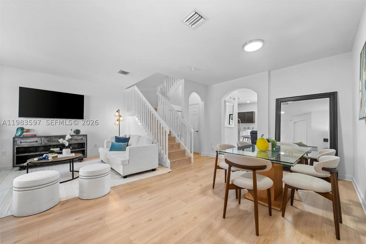 Real estate property located at 9380 33rd Ln, Miami-dade, Bonterra, Hialeah, FL