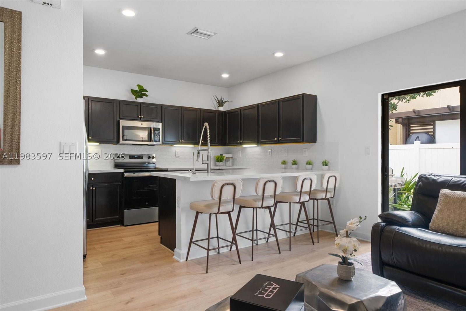 Real estate property located at 9380 33rd Ln, Miami-dade, Bonterra, Hialeah, FL