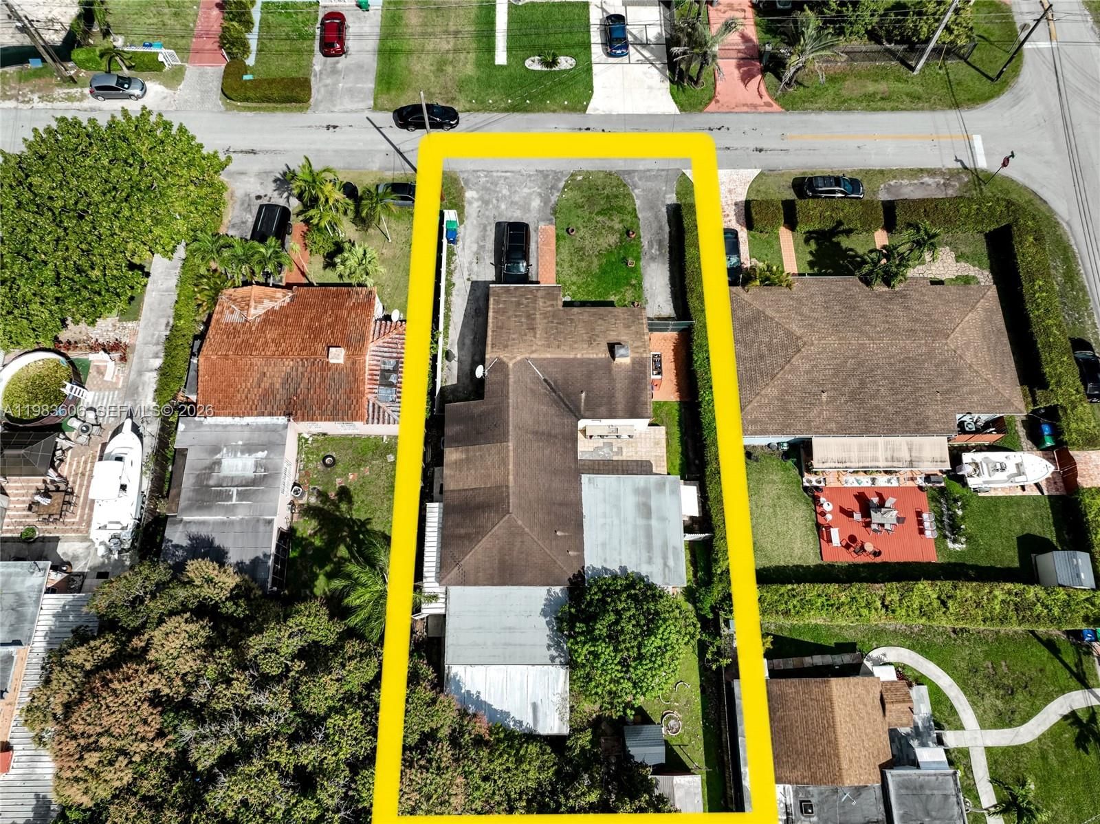 Real estate property located at 2122 58th Ave, Miami-dade, Dual Condo No 1, Miami, FL