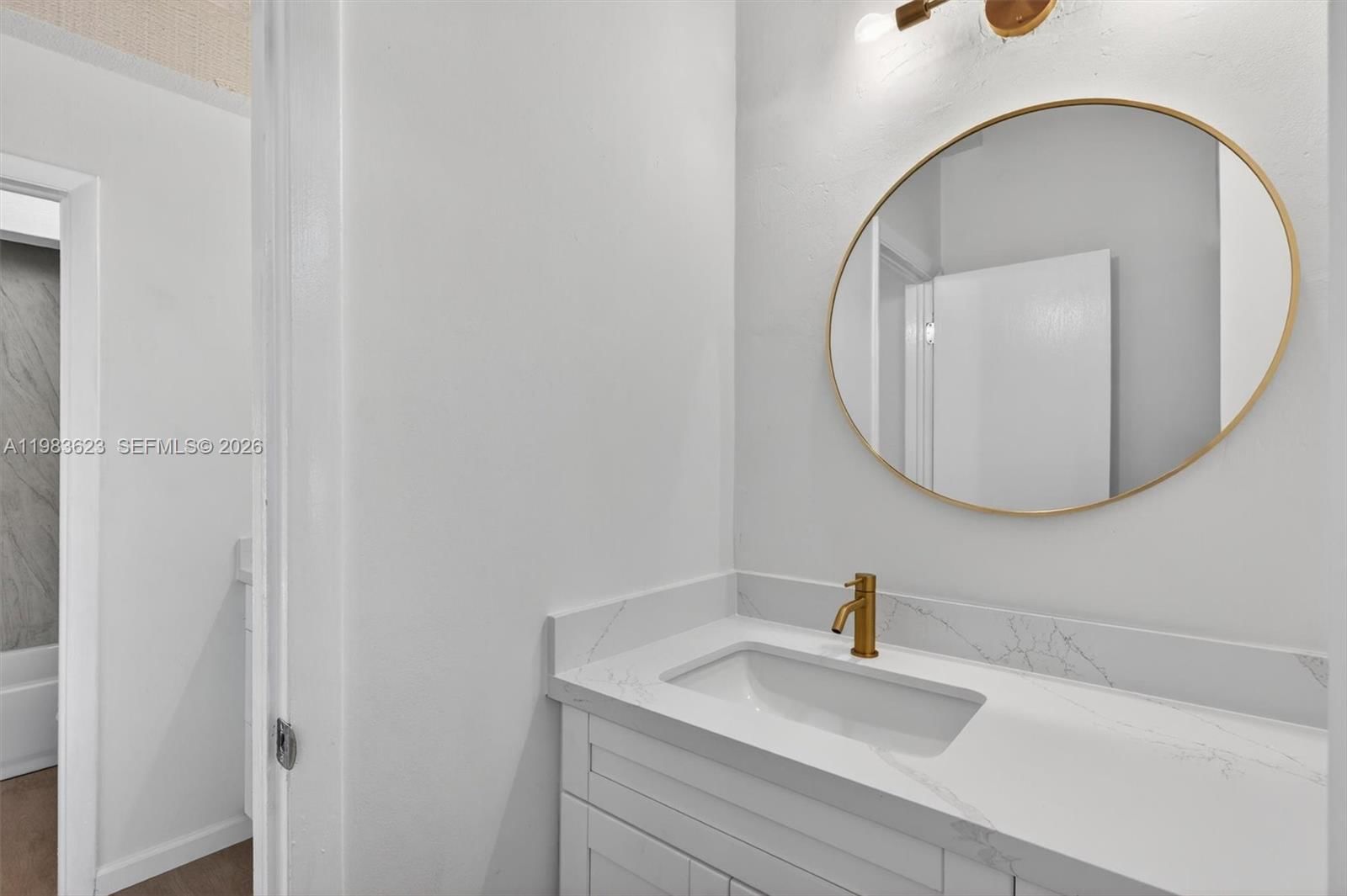 Real estate property located at 10406 76th St, Miami-dade, Sunset Park Lake Villas S, Miami, FL