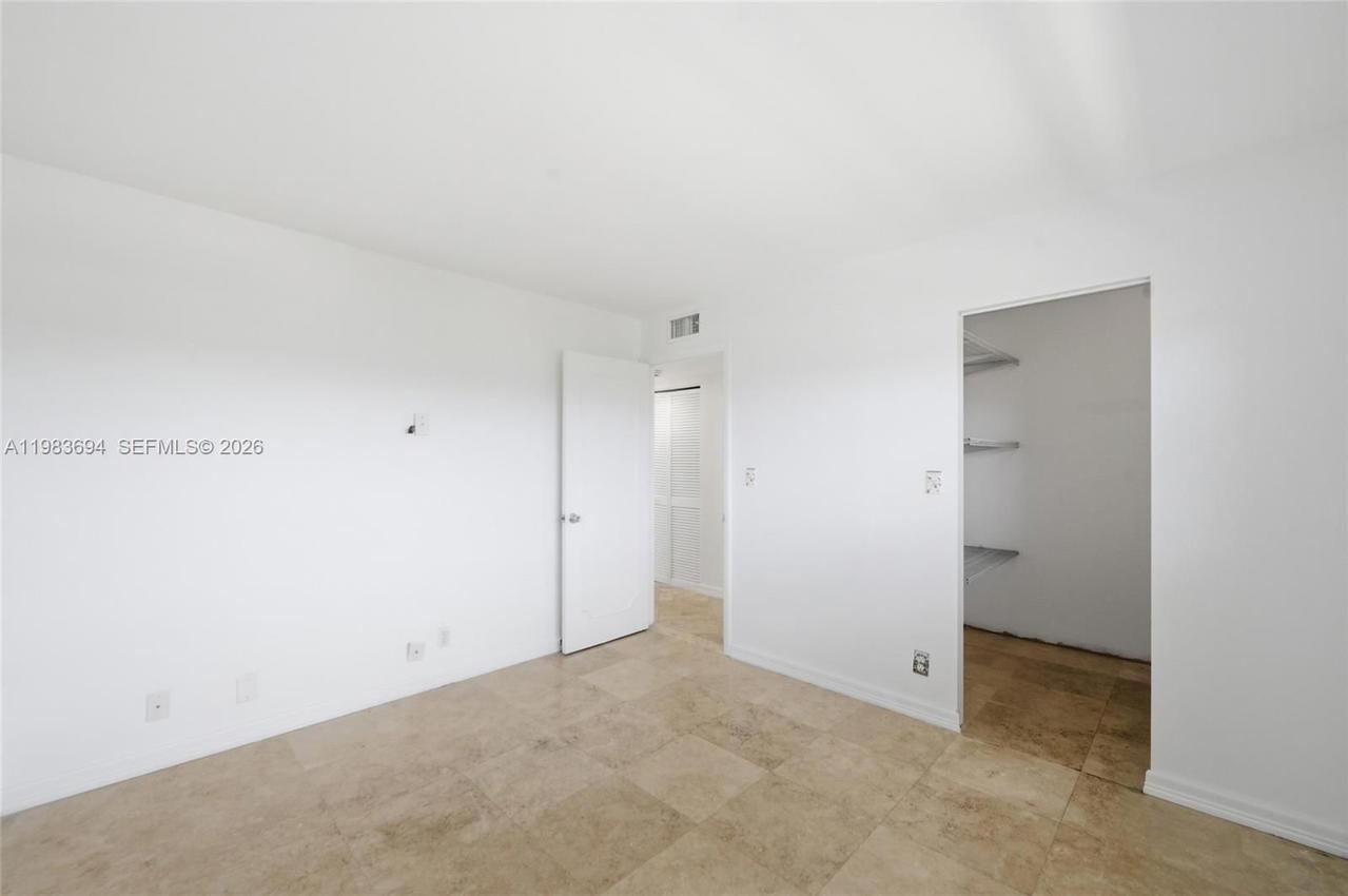 Real estate property located at 4320 Washington St #410, Broward, Tallwood North Condo, Hollywood, FL