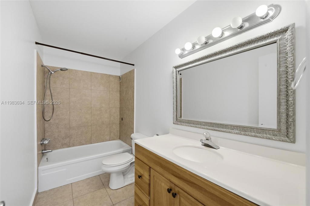 Real estate property located at 4320 Washington St #410, Broward, Tallwood North Condo, Hollywood, FL