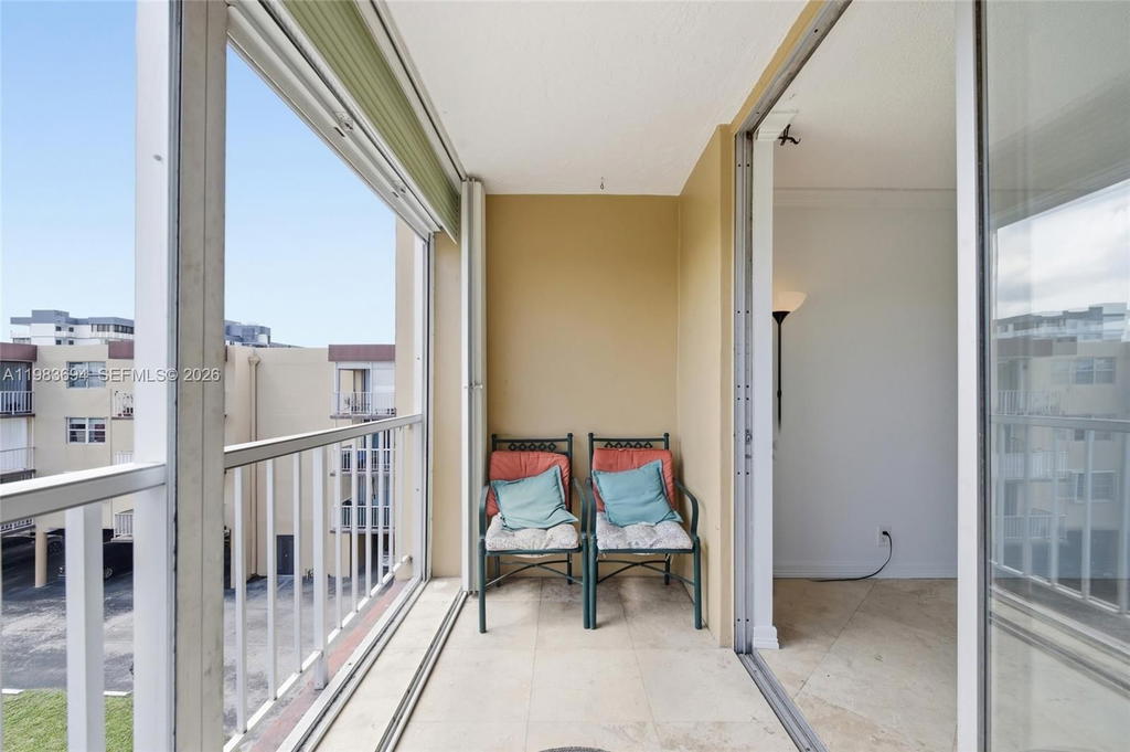 Real estate property located at 4320 Washington St #410, Broward, Tallwood North Condo, Hollywood, FL