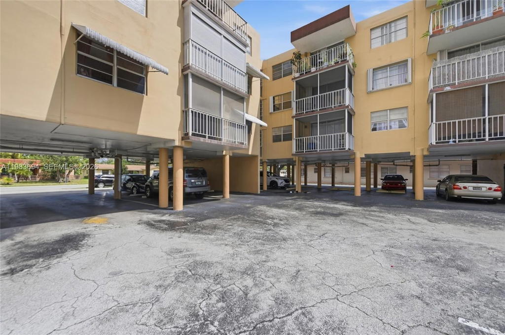 Real estate property located at 4320 Washington St #410, Broward, Tallwood North Condo, Hollywood, FL