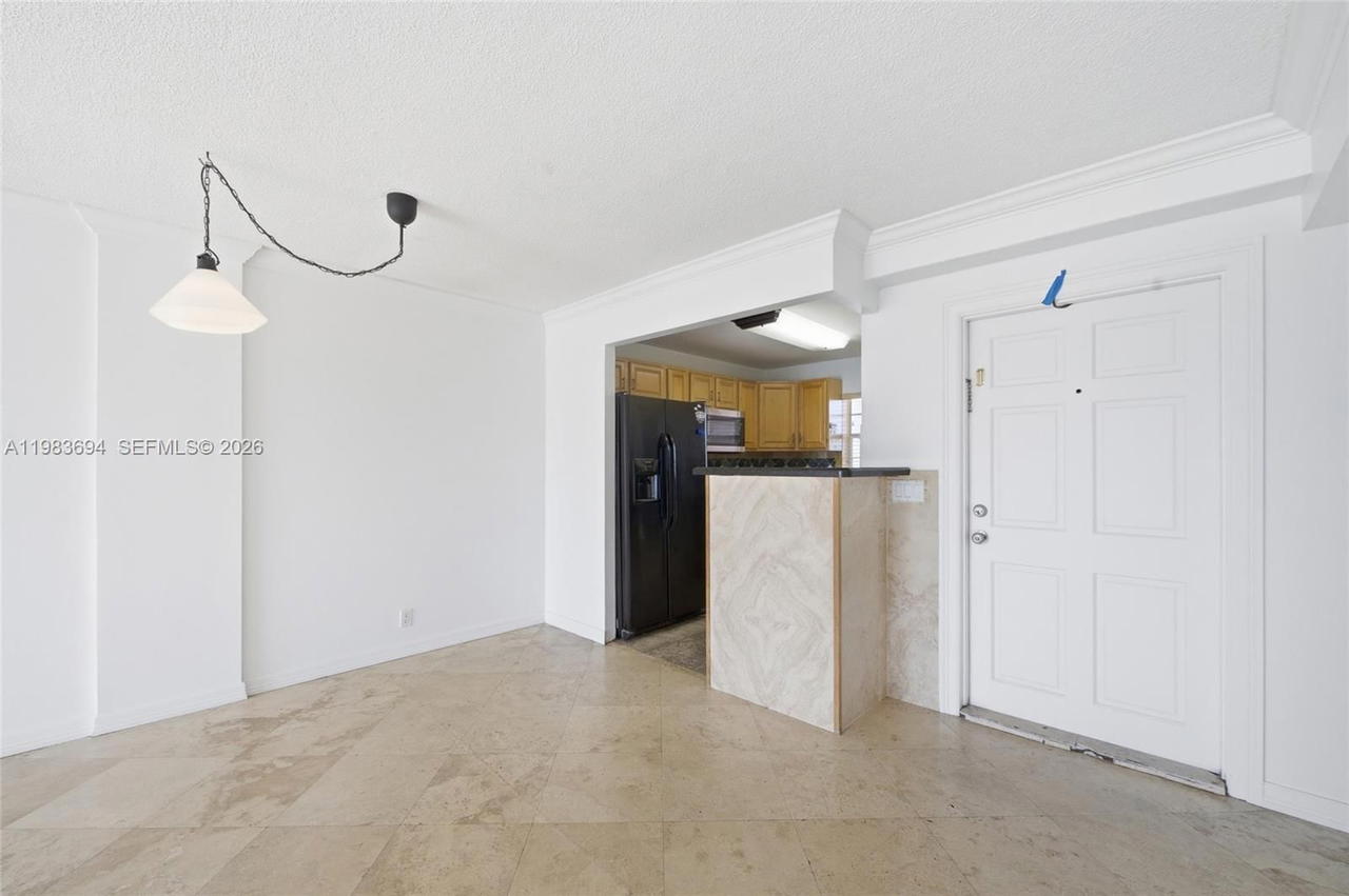 Real estate property located at 4320 Washington St #410, Broward, Tallwood North Condo, Hollywood, FL