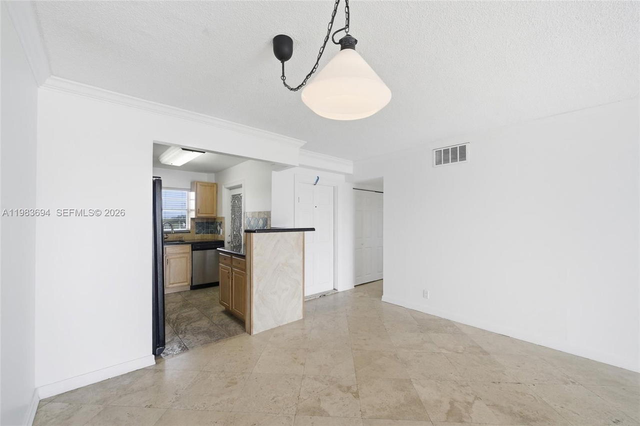 Real estate property located at 4320 Washington St #410, Broward, Tallwood North Condo, Hollywood, FL