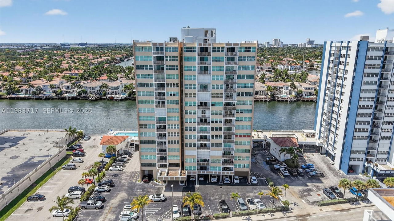 Real estate property located at 1410 Ocean Dr #601, Broward, Trafalgar Towers Condomin, Hollywood, FL