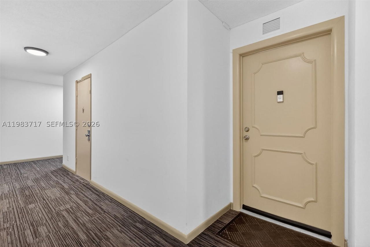 Real estate property located at 1410 Ocean Dr #601, Broward, Trafalgar Towers Condomin, Hollywood, FL