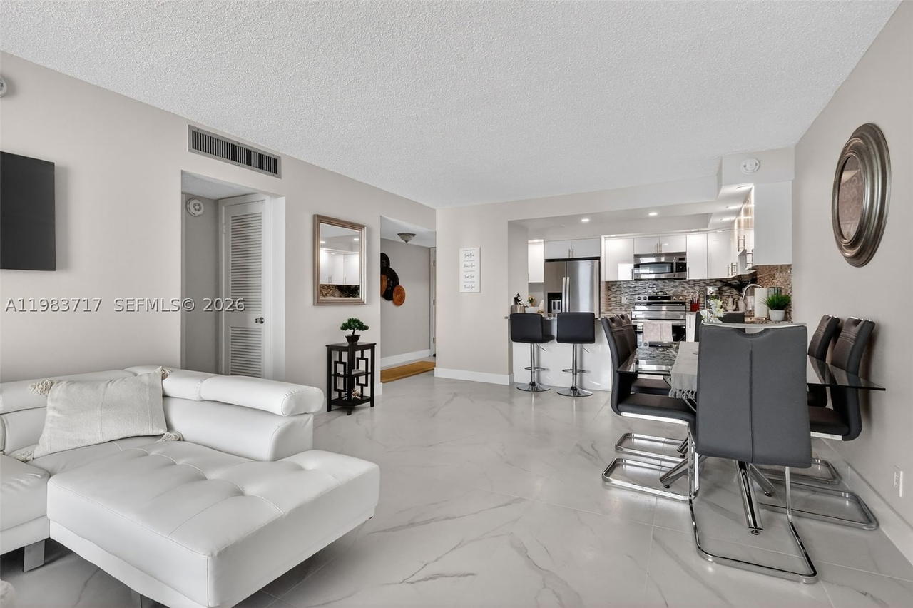 Real estate property located at 1410 Ocean Dr #601, Broward, Trafalgar Towers Condomin, Hollywood, FL