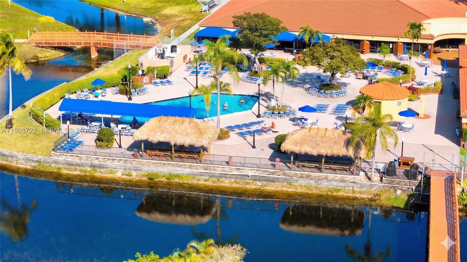 Real estate property located at 9900 Sunrise Lakes Blvd #102, Broward, Sunrise Lakes 153 Condo, Sunrise, FL