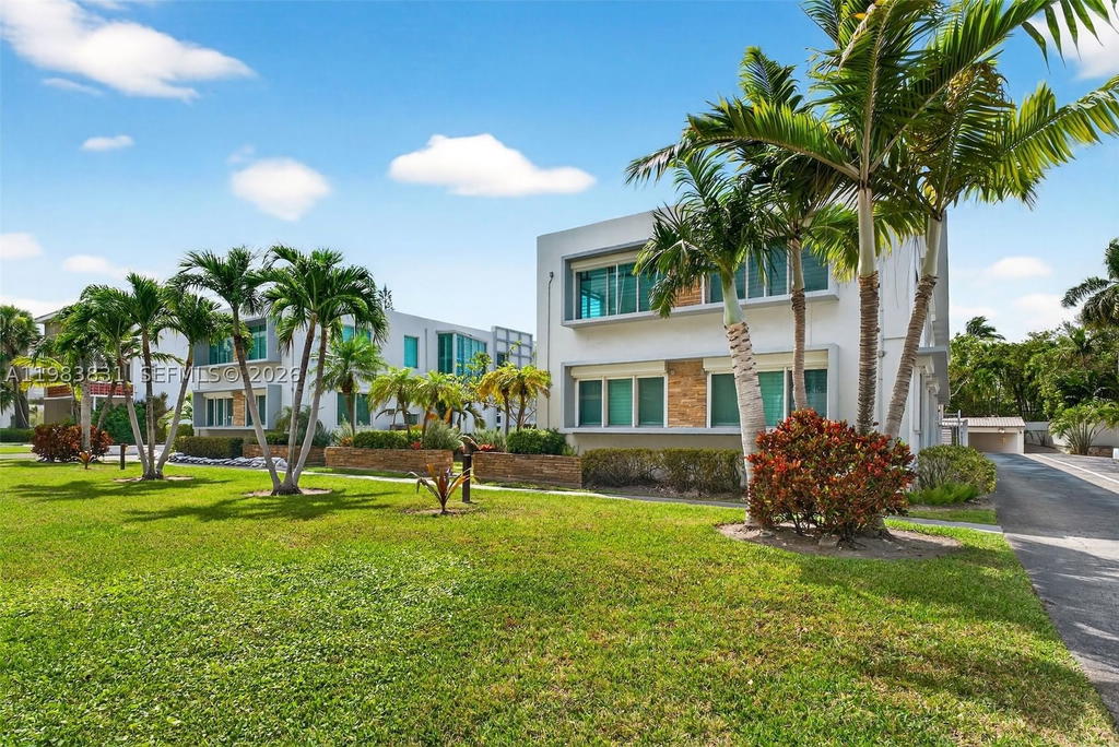 Real estate property located at 10178 Collins Ave #208, Miami-dade, Brownstone Co-op Apts Inc, Bal Harbour, FL
