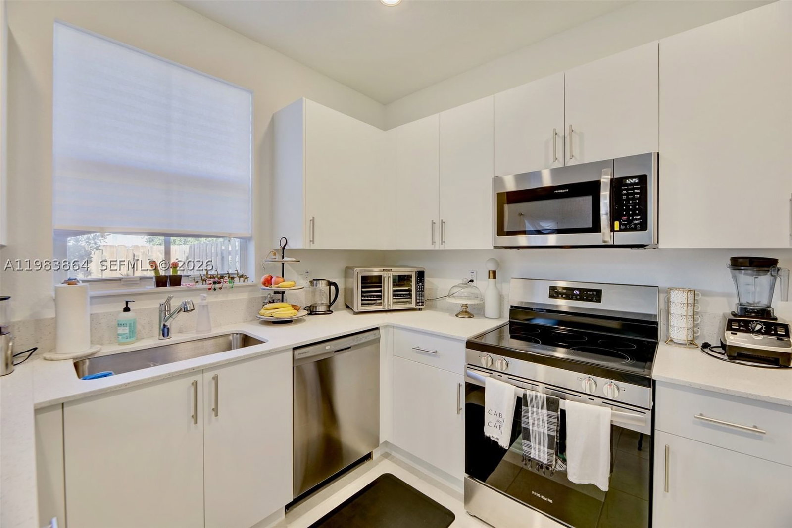 Real estate property located at 11887 46th St #0, Broward, Windsor Square, Coral Springs, FL