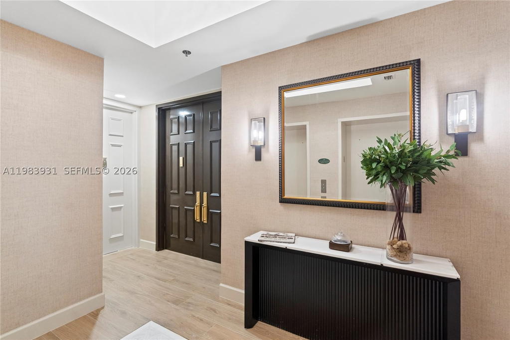 Real estate property located at 626 Coral Way #503, Miami-dade, Gables On The Green Condo, Coral Gables, FL