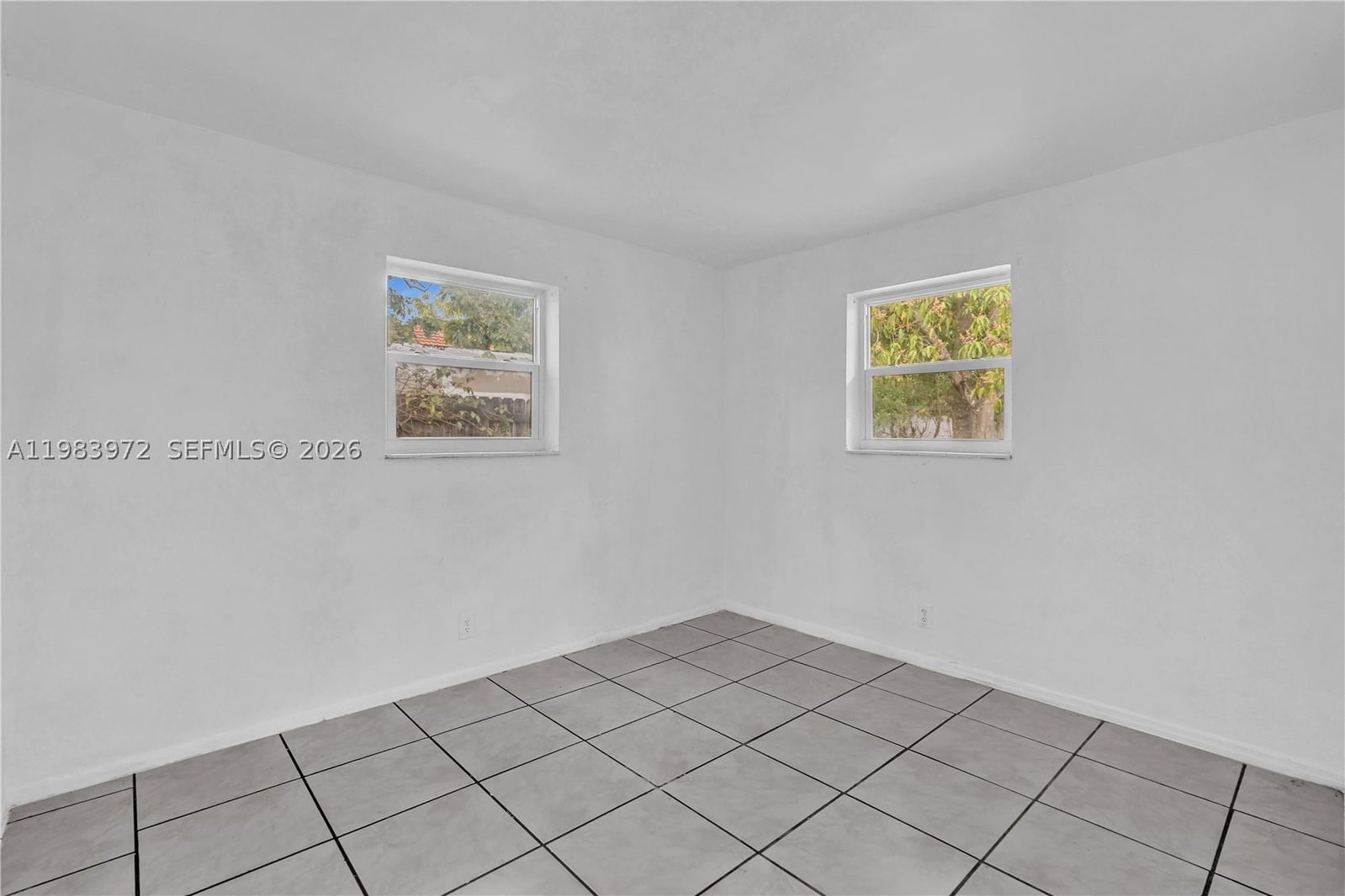 Real estate property located at 5441-5445 17th Ct, Broward, Sunshine Villas, Lauderhill, FL