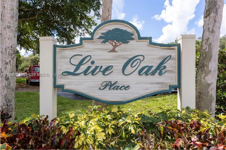 Real estate property located at 9430 Live Oak Pl #407, Broward, Live Oak Condo Five, Davie, FL