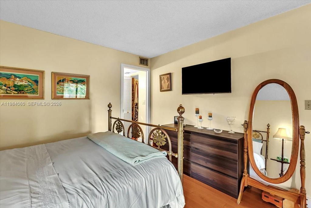 Real estate property located at 8850 123rd Ct H201, Miami-dade, Kenland Bend North Condo, Miami, FL