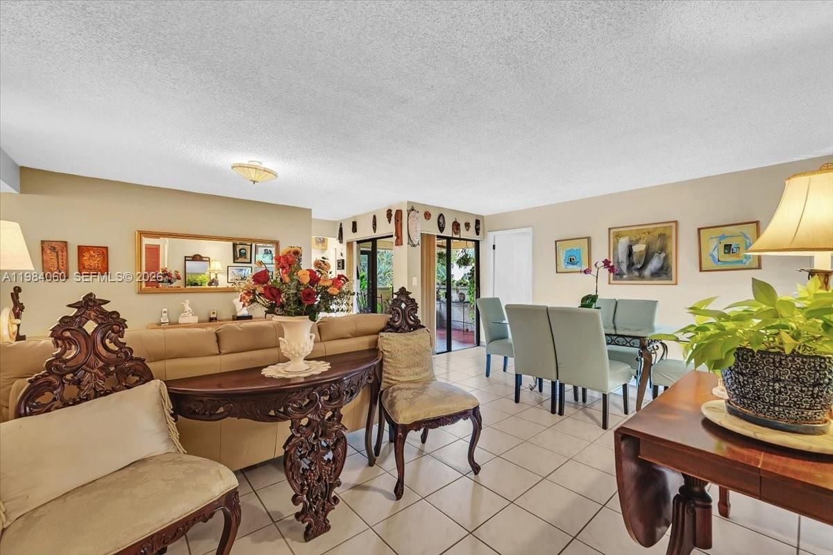 Real estate property located at 8850 123rd Ct H201, Miami-dade, Kenland Bend North Condo, Miami, FL